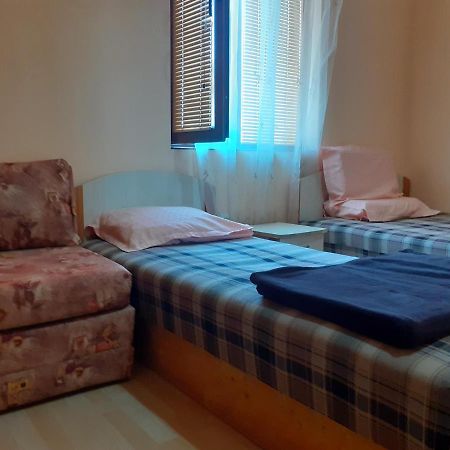 Guest House Edelvais Dve Mogili Esterno foto