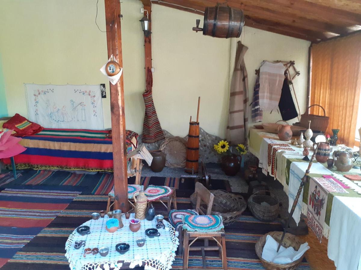 Guest House Edelvais Dve Mogili Esterno foto