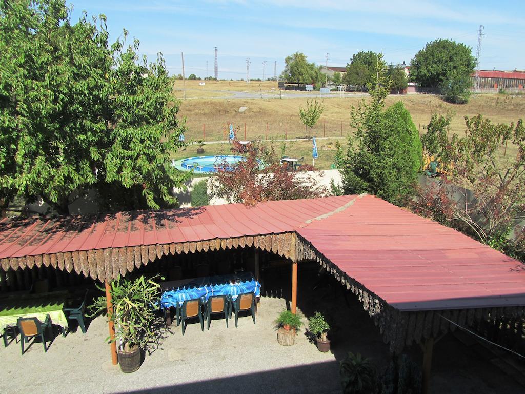 Guest House Edelvais Dve Mogili Esterno foto