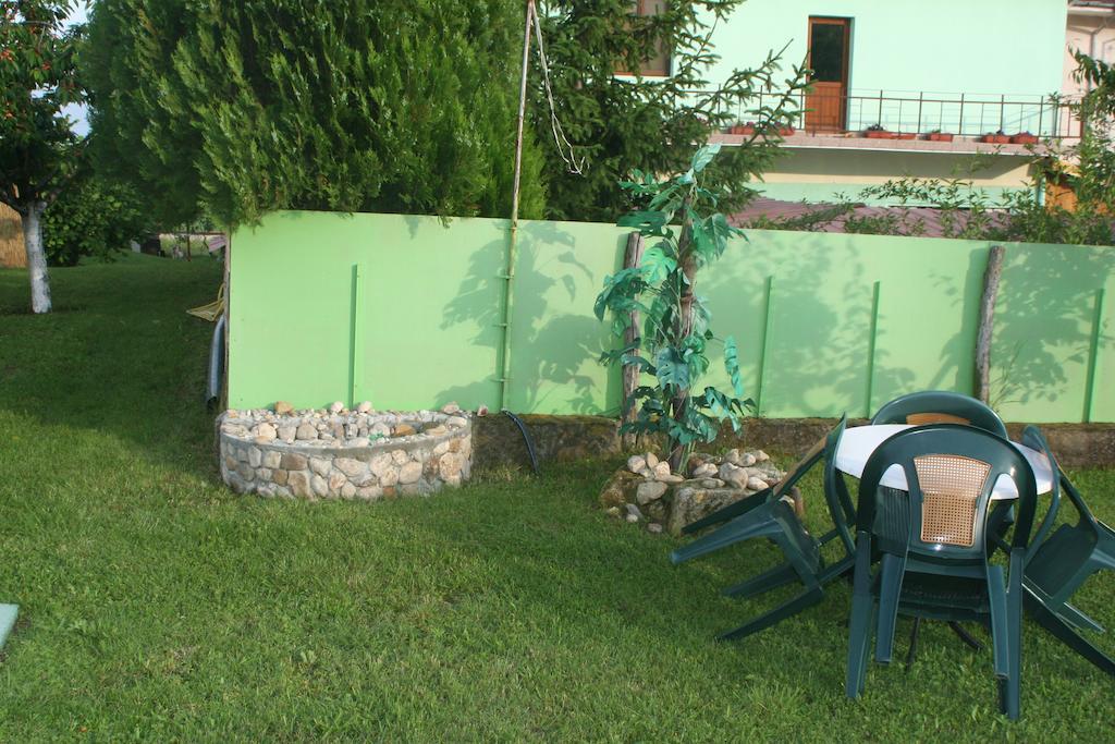 Guest House Edelvais Dve Mogili Esterno foto